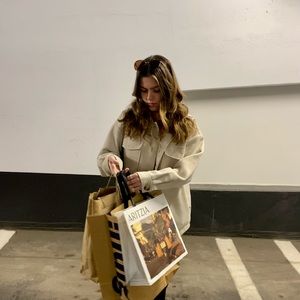 Meet your Posher, Alyssa